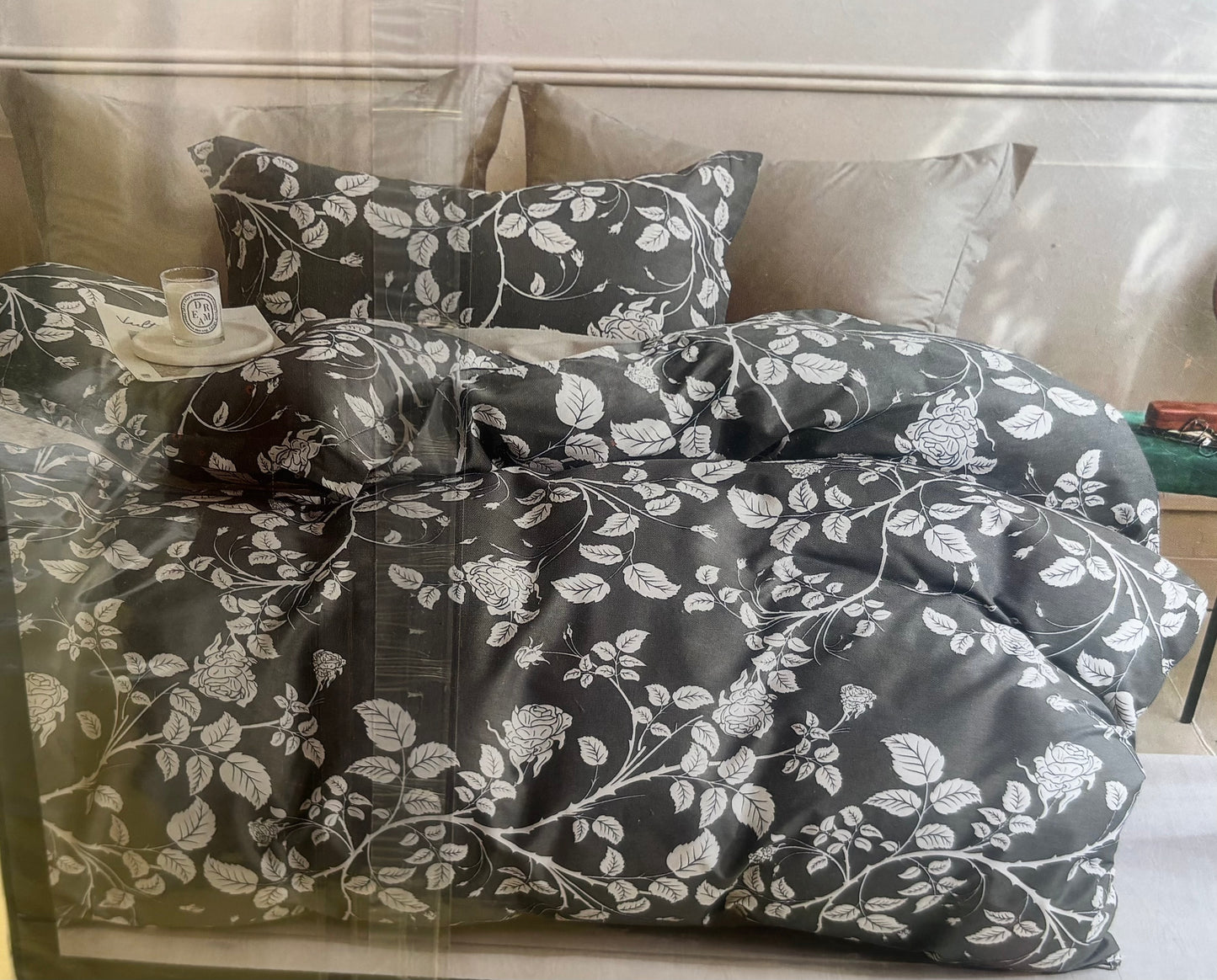 Queen size Quilt and Pillowcase set