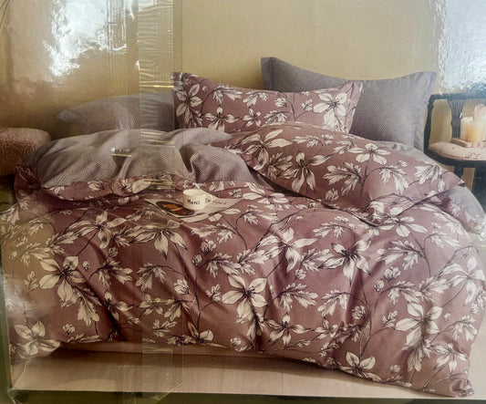 Queen size Quilt and Pillowcase set